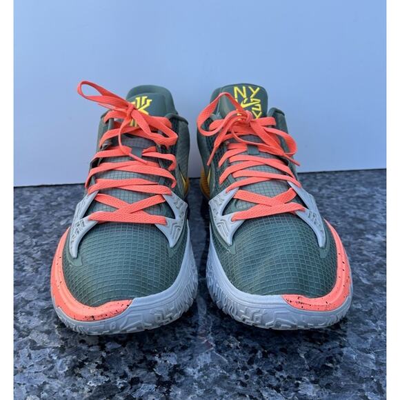 NIKE KYRIE LOW 4 \